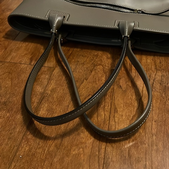 Dooney & Bourke Quincey Beacon Tote - Picture 3 of 10